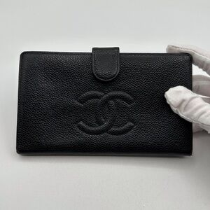 Chanel Black Pebbled Leather Wallet